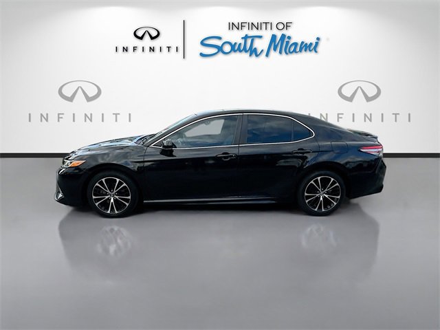 Used 2018 Toyota Camry SE image 4