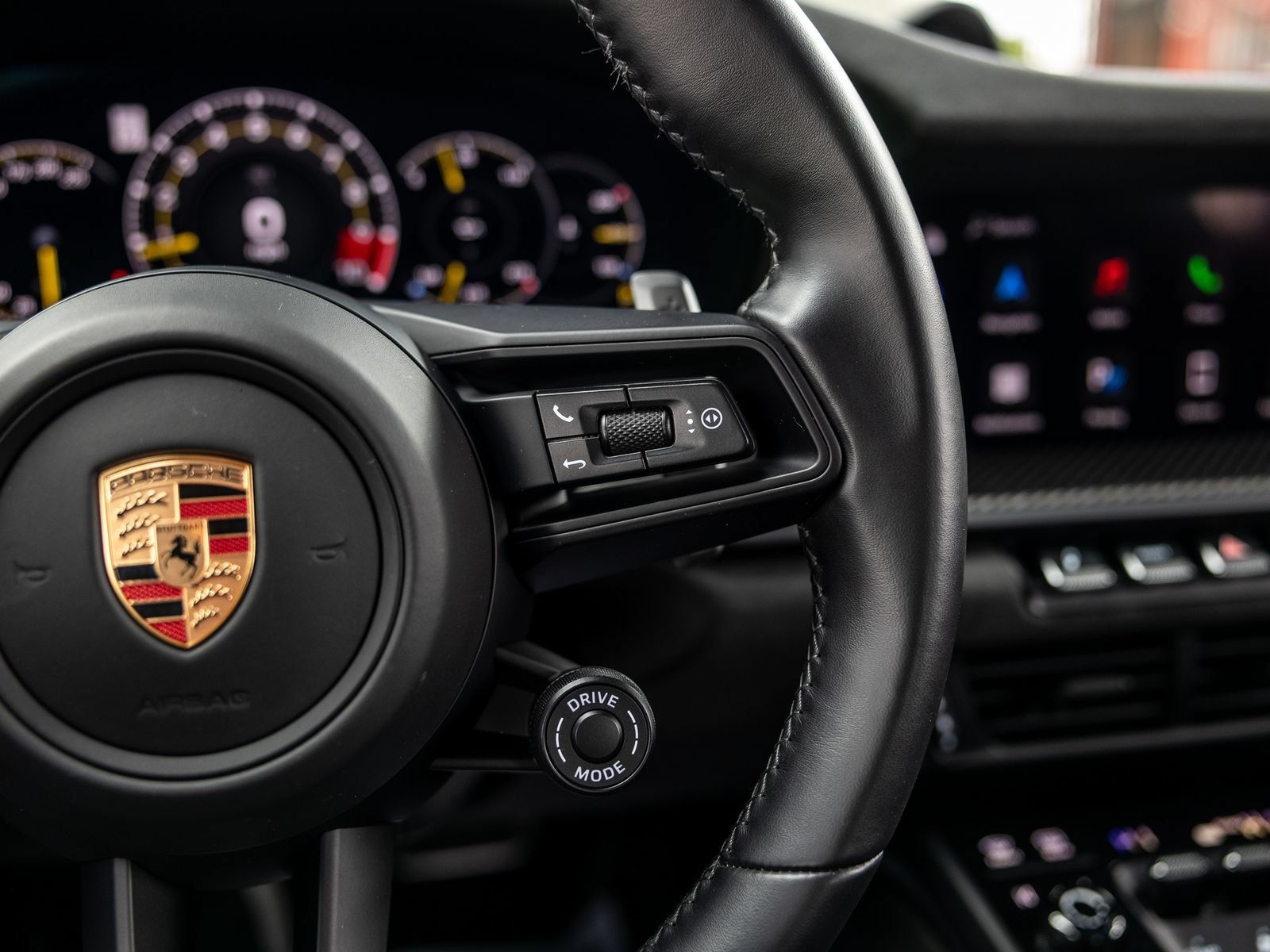 Certified 2025 Porsche 911 GT3 RWD image 36