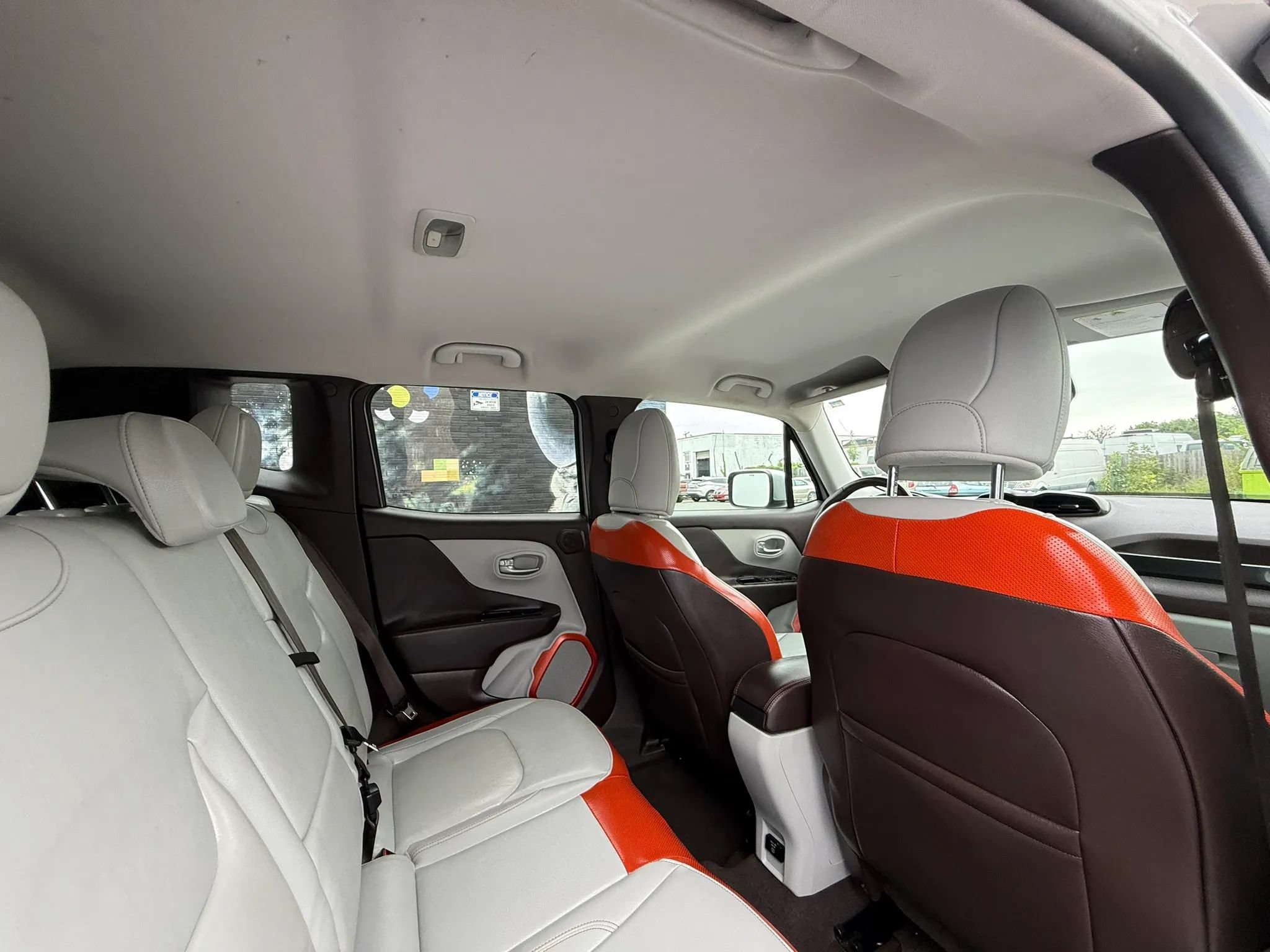 Used 2015 Jeep Renegade Limited AWD/4WD image 39