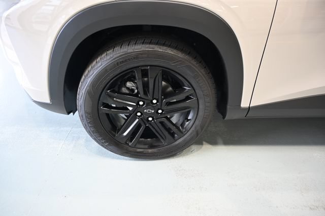 New 2026 Chevrolet Trax ACTIV w/ Sunroof Package FWD image 29
