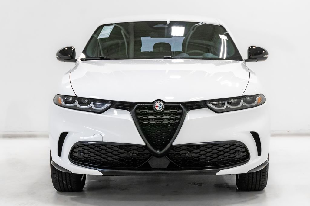 Used 2025 Alfa Romeo Tonale AWD/4WD image 5