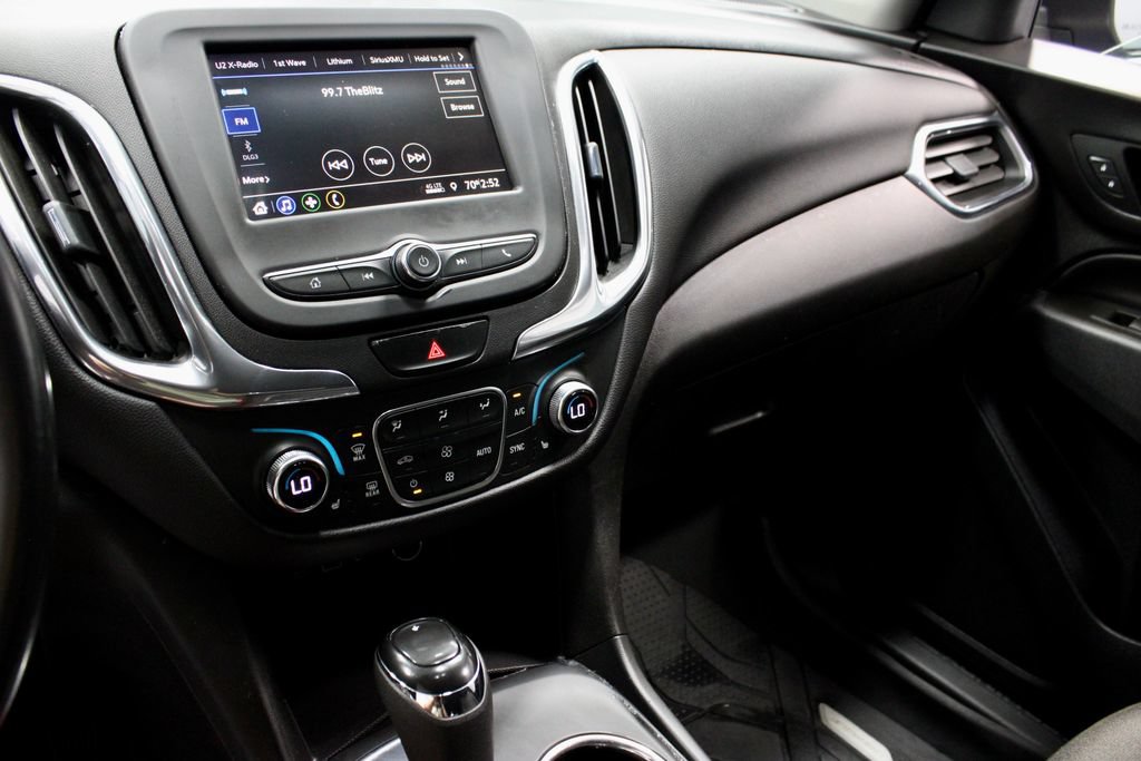 Used 2020 Chevrolet Equinox LT w/ Driver Convenience Package FWD image 29