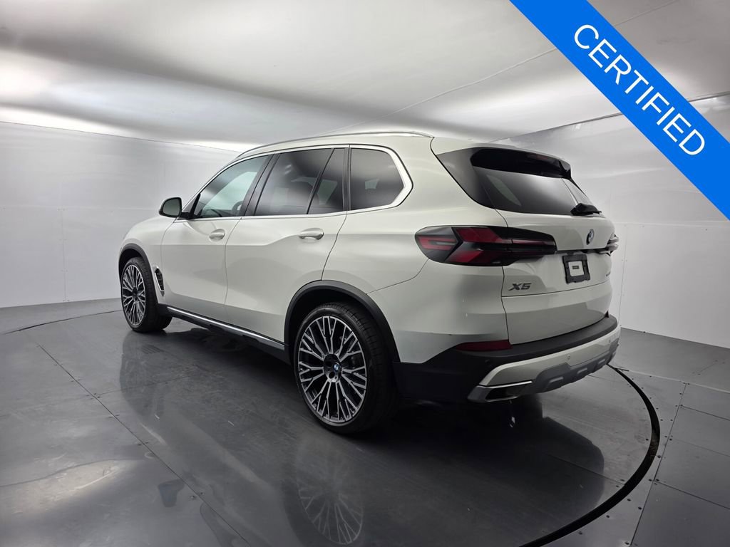 Used 2024 BMW X5 sDrive40i image 6