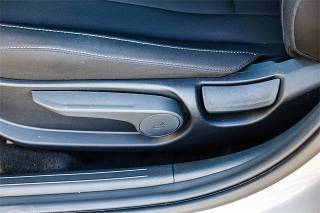 Certified 2025 Hyundai Elantra Sport image 25