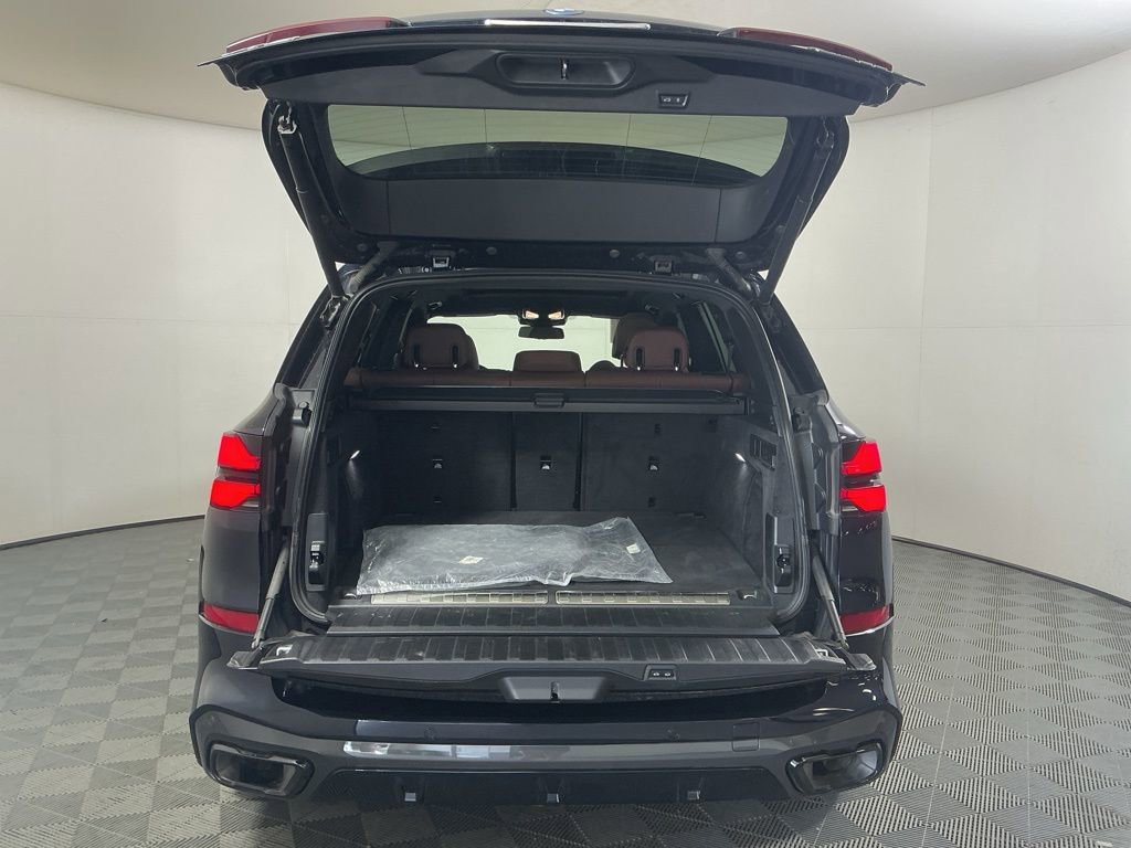 Certified 2024 BMW X5 xDrive50e w/ M Sport Package image 10