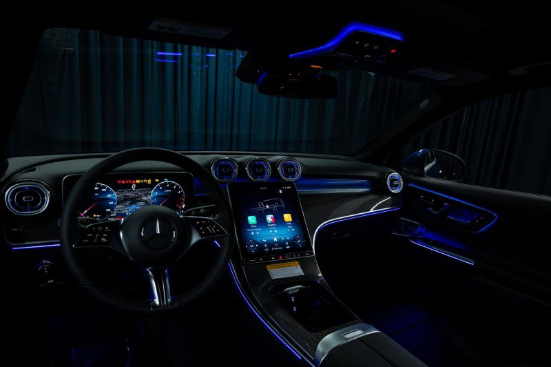 New 2026 Mercedes-Benz GLC 300 image 13