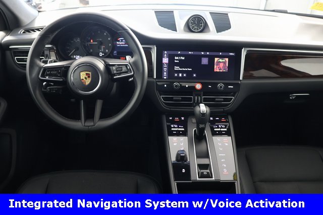 Used 2022 Porsche Macan image 2