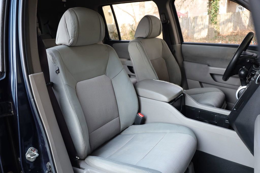 Used 2010 Honda Pilot EX image 26