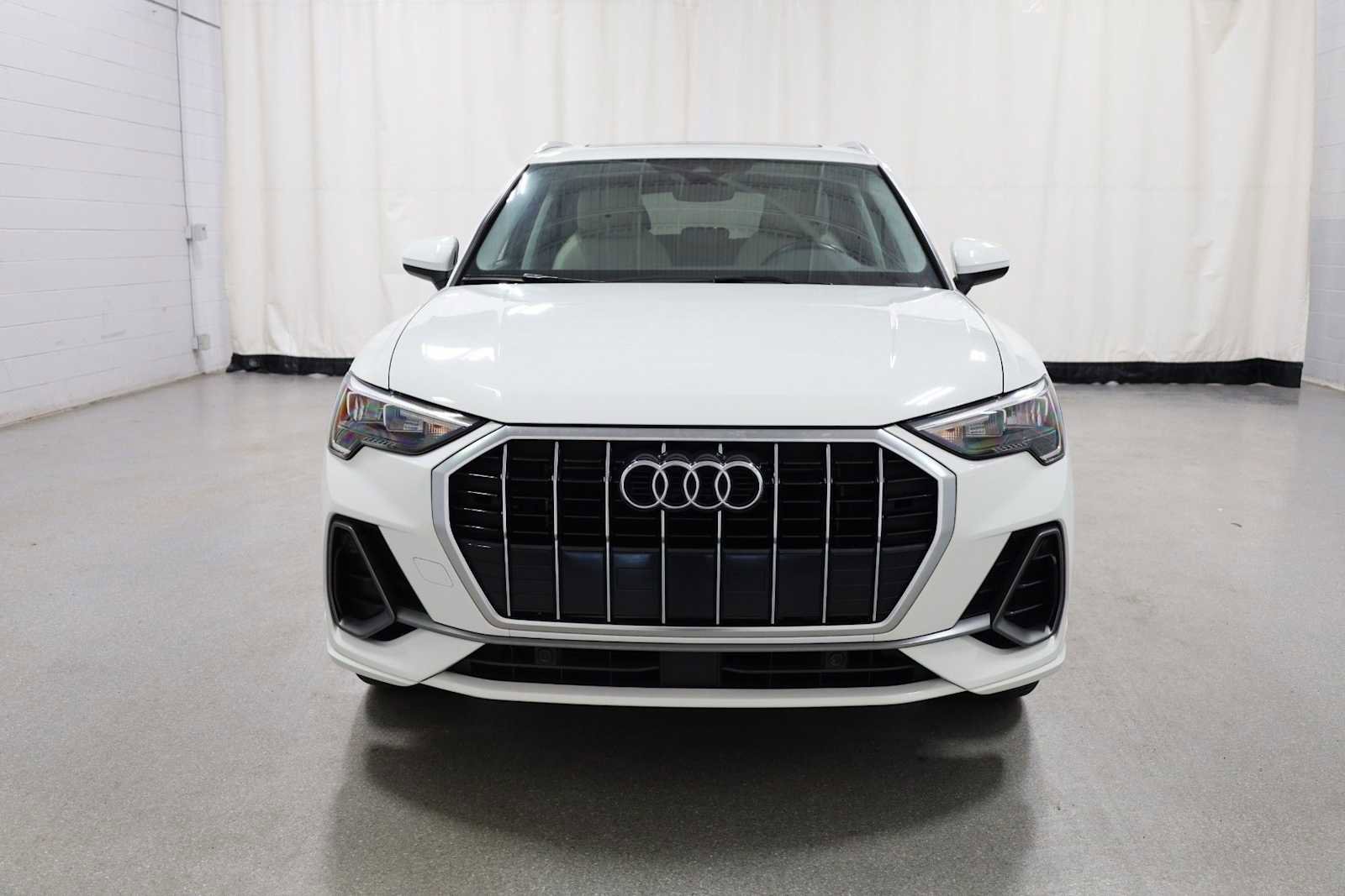 Used 2022 Audi Q3 2.0T Premium w/ Convenience Package image 14