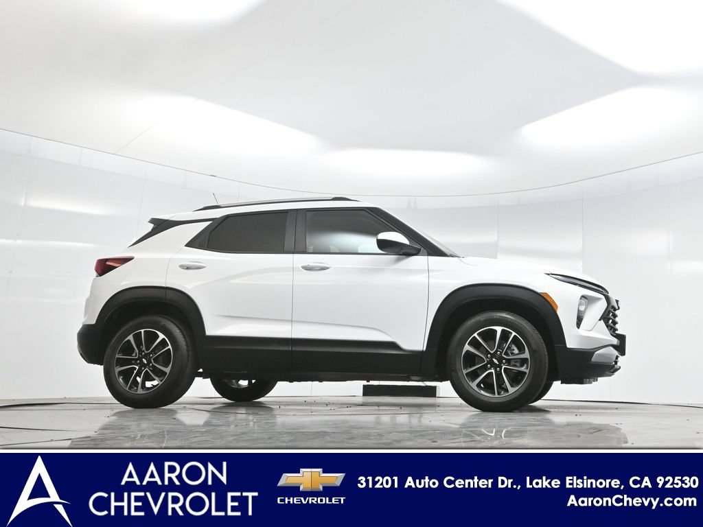 New 2025 Chevrolet TrailBlazer LT w/ Convenience Package FWD image 60