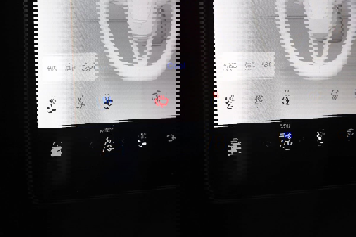 Used 2024 Tesla Model 3 Standard Range image 8