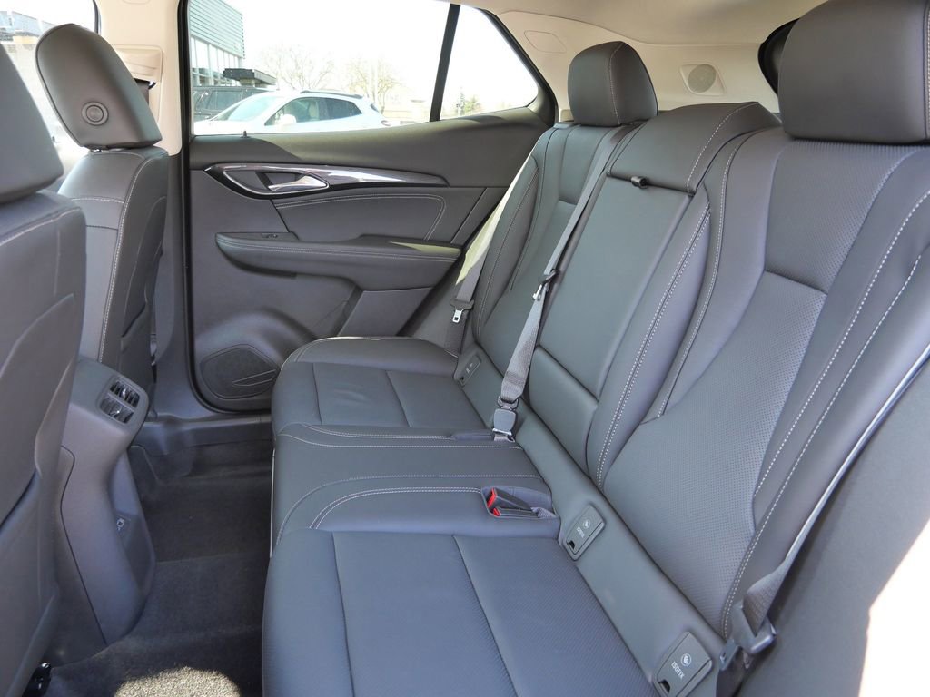 Used 2022 Buick Envision Essence w/ Technology Package I AWD/4WD image 26