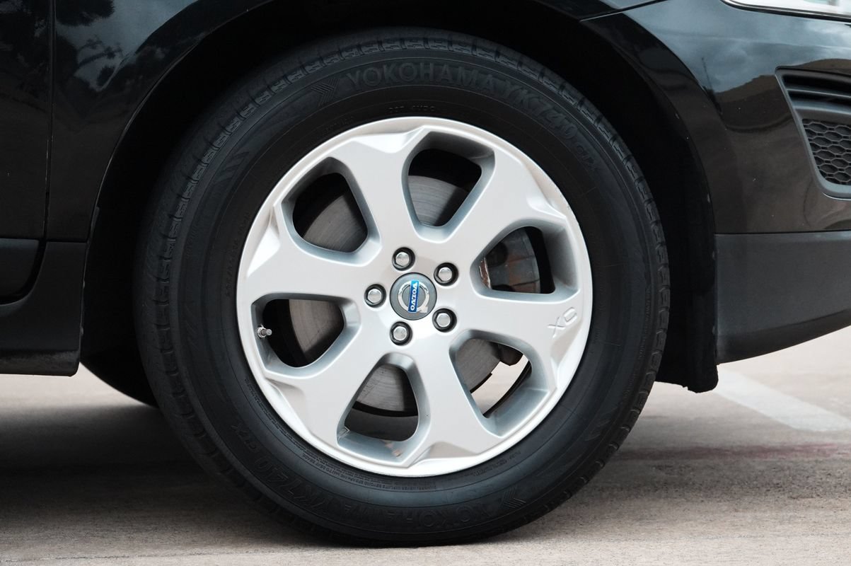 Used 2013 Volvo XC60 3.2 AWD/4WD image 32
