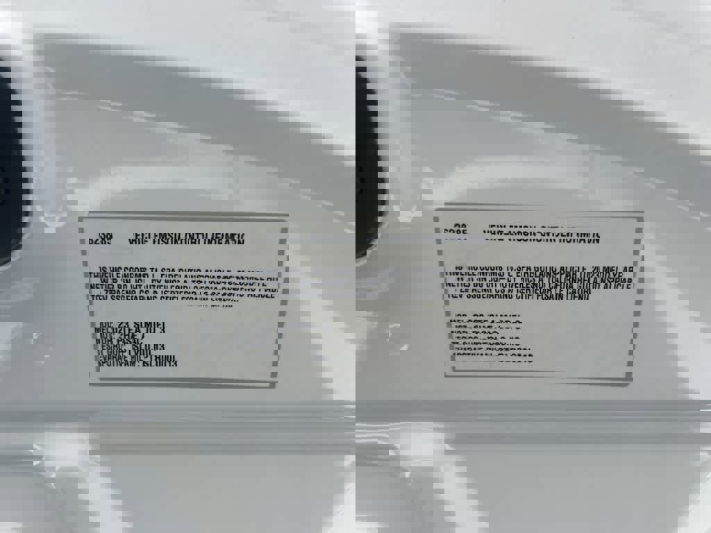 Used 2023 Tesla Model 3 Standard Range image 8