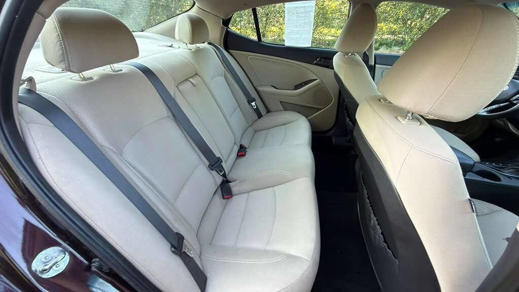 Used 2012 Kia Optima LX FWD image 26