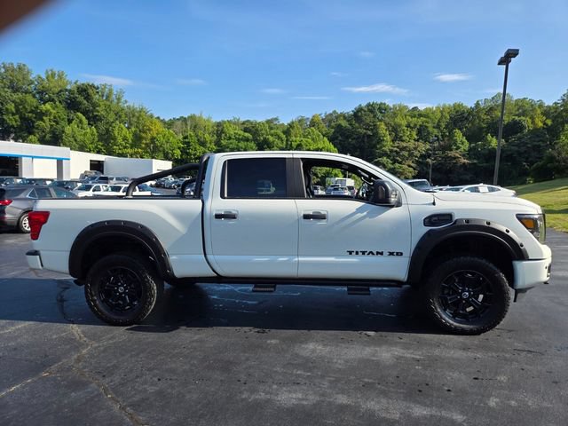 Used 2018 Nissan Titan SL w/ Midnight Edition AWD/4WD image 9