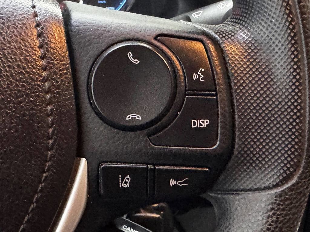 Used 2017 Toyota Corolla L FWD image 29