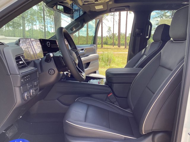 New 2025 Chevrolet Suburban Premier w/ Sun And Tow Package RWD image 18