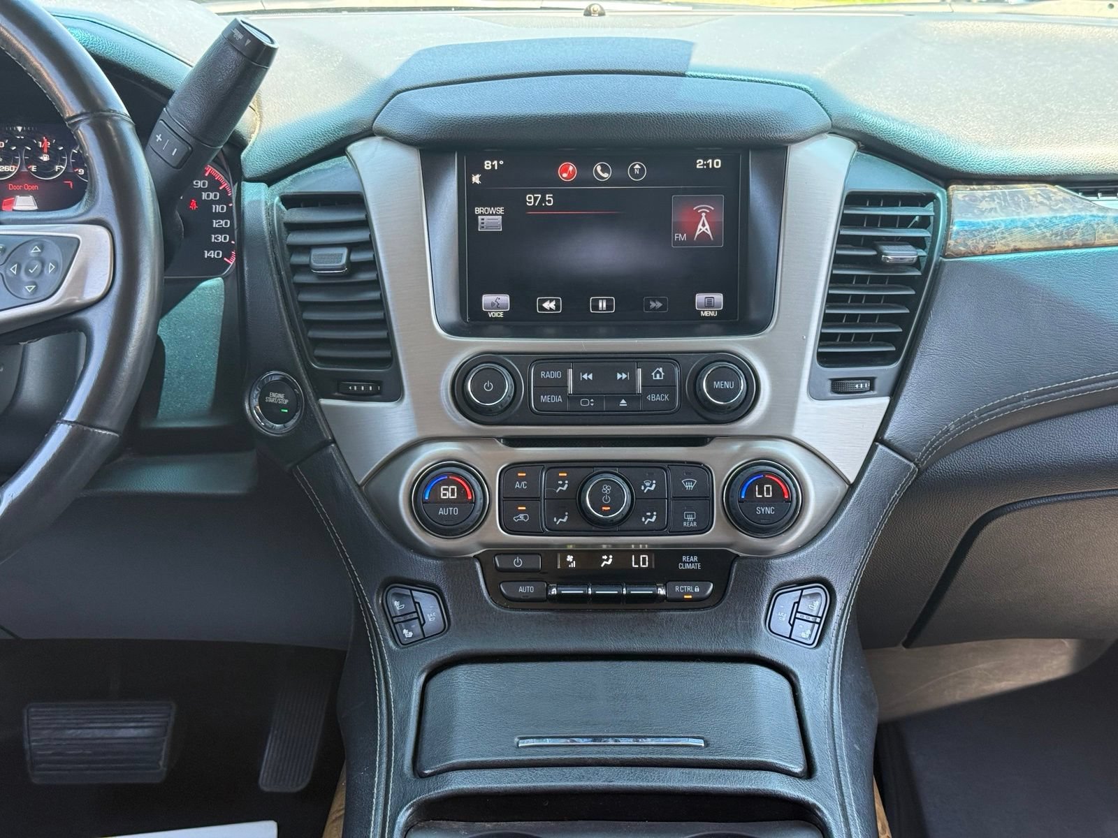Used 2015 GMC Yukon XL Denali w/ Touring Package AWD/4WD image 19