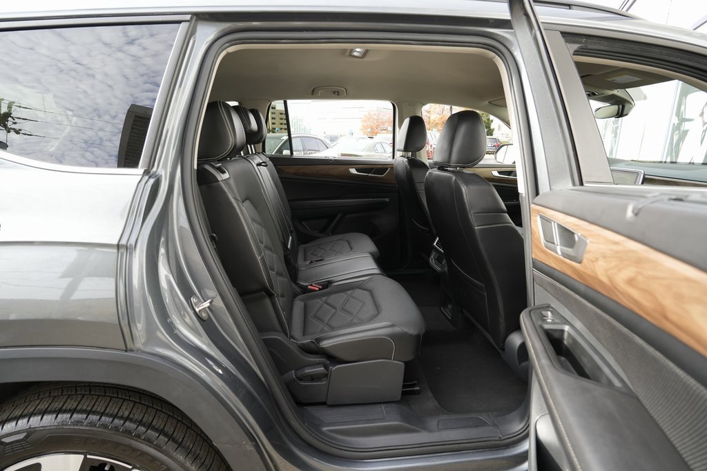 Used 2024 Volkswagen Atlas SE image 23