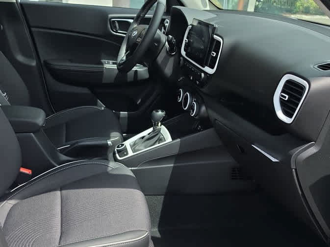 New 2026 Hyundai Venue SEL FWD image 22