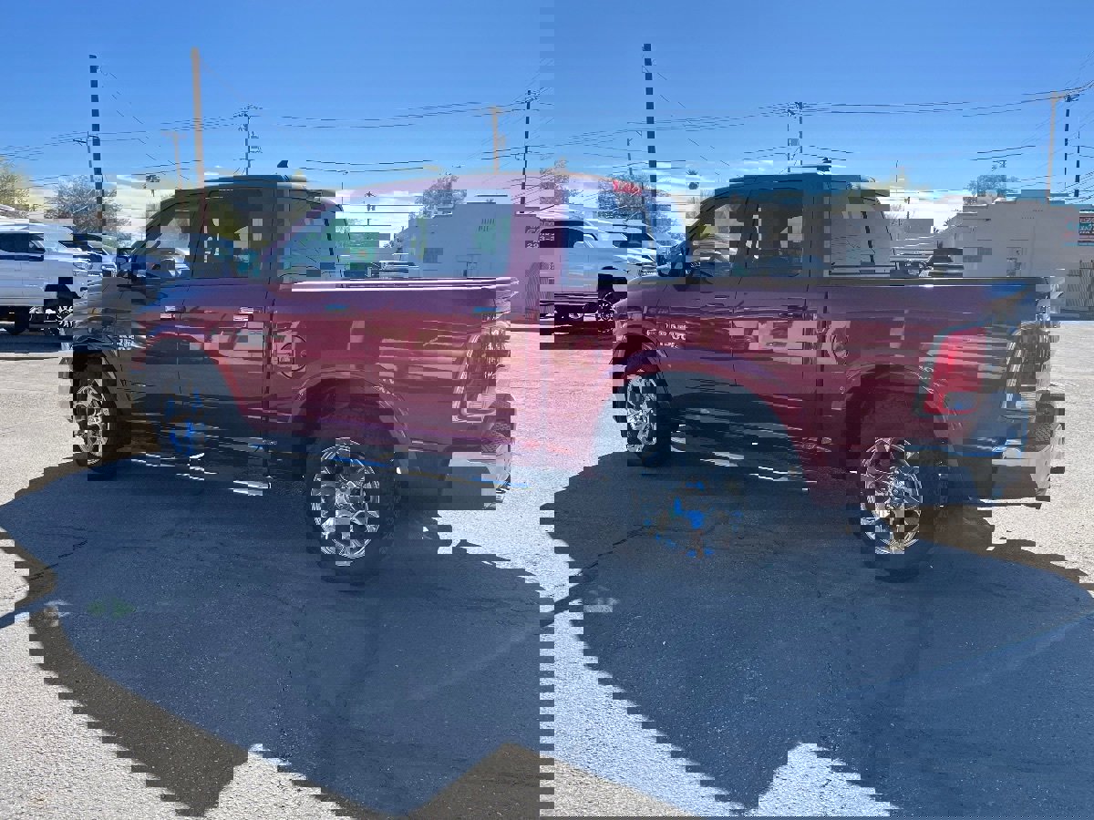 Used 2014 RAM 1500 Laramie w/ Convenience Group image 10