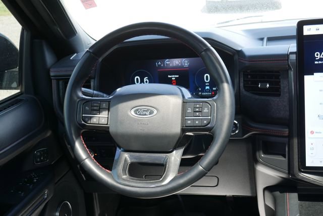 Used 2022 Ford Expedition Limited AWD/4WD image 18