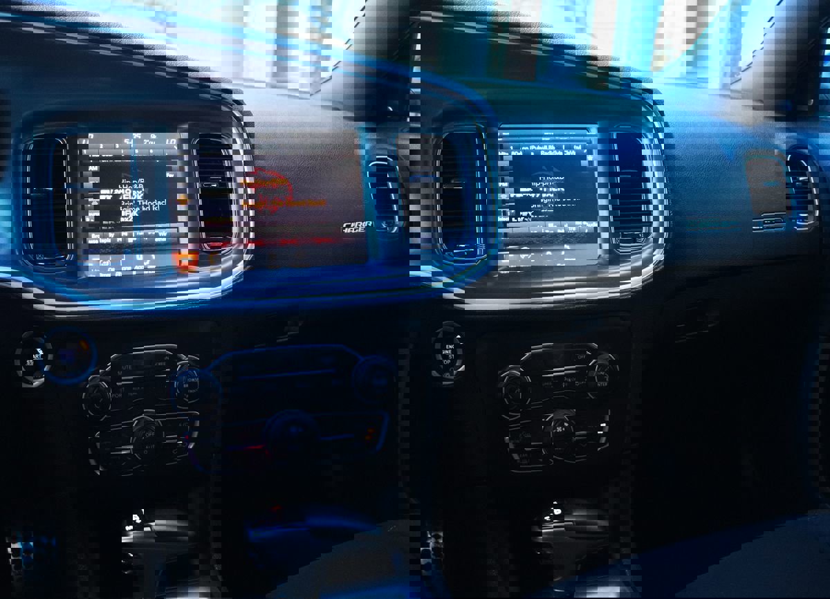 Used 2020 Dodge Charger R/T image 43