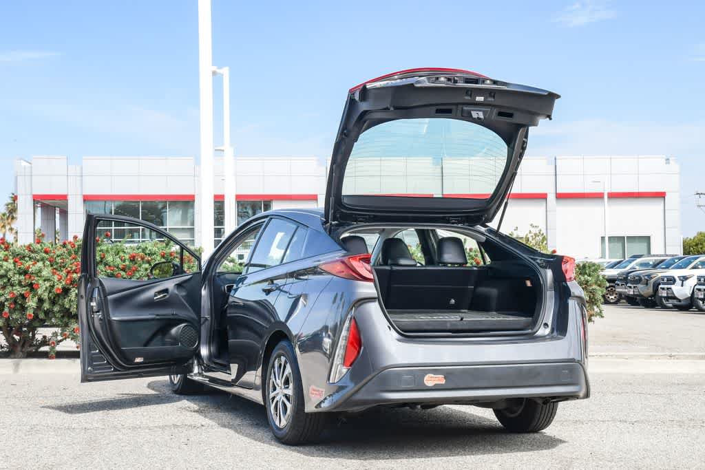 Used 2020 Toyota Prius Prime XLE FWD image 27