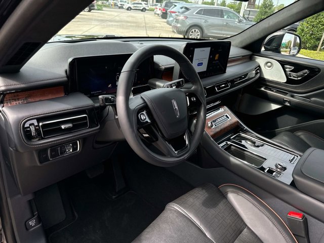 New 2025 Lincoln Aviator Black Label image 14