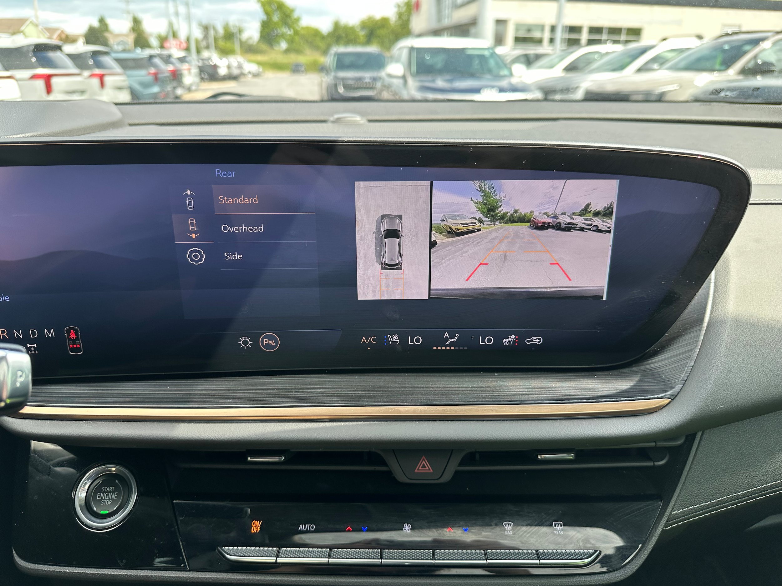 Used 2024 Buick Envision Avenir AWD/4WD image 37