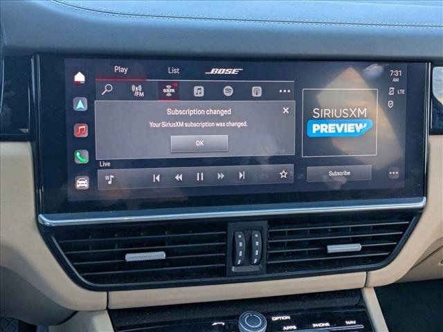 Used 2023 Porsche Cayenne Platinum Edition image 9