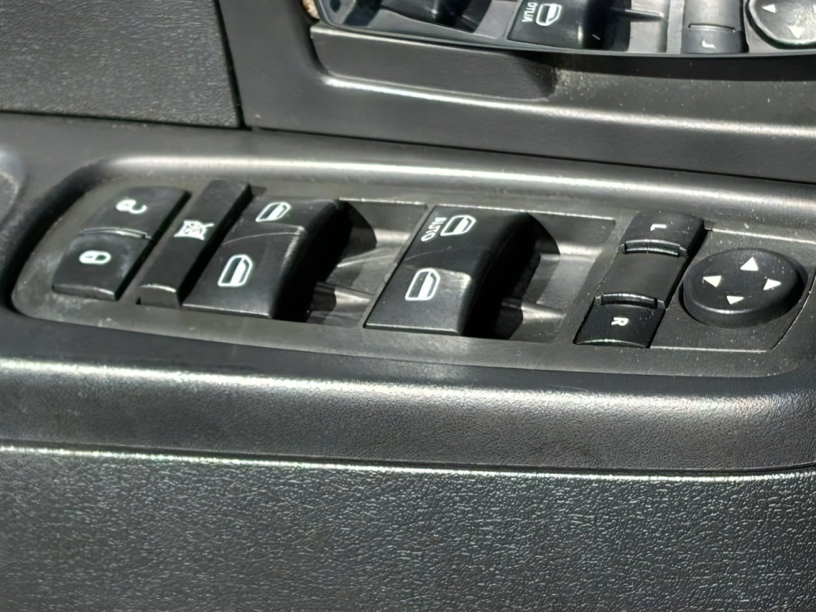 Used 2012 Jeep Liberty Sport w/ Popular Equipment Group AWD/4WD image 15