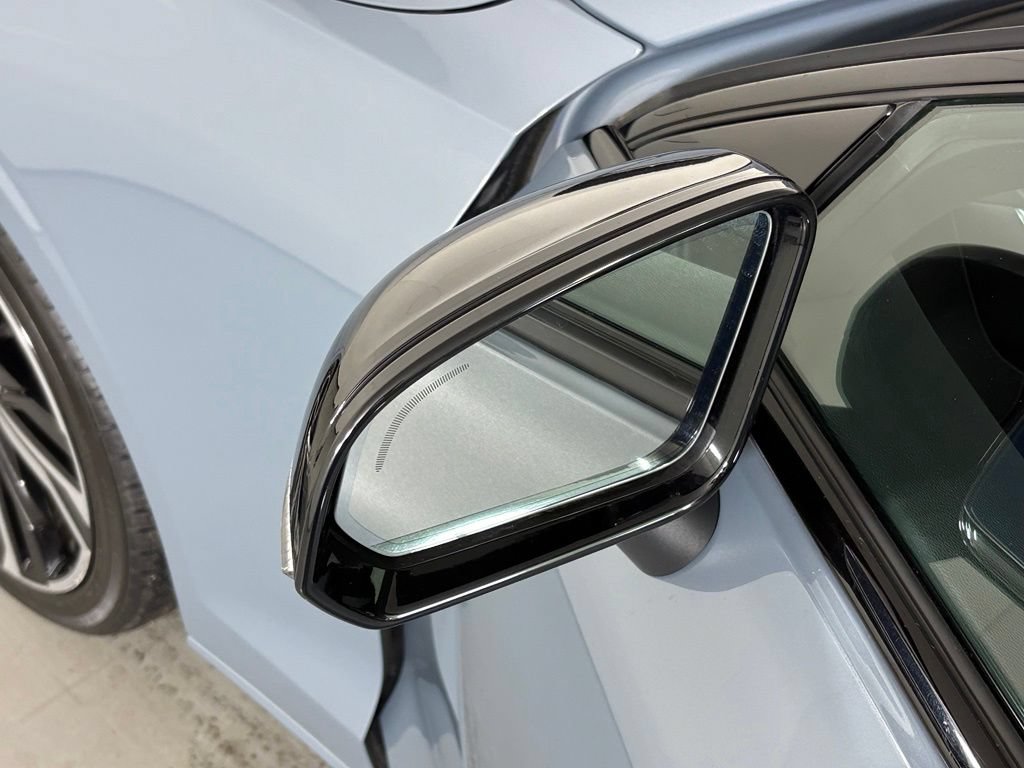 Used 2024 Volvo S60 B5 Plus AWD/4WD image 11