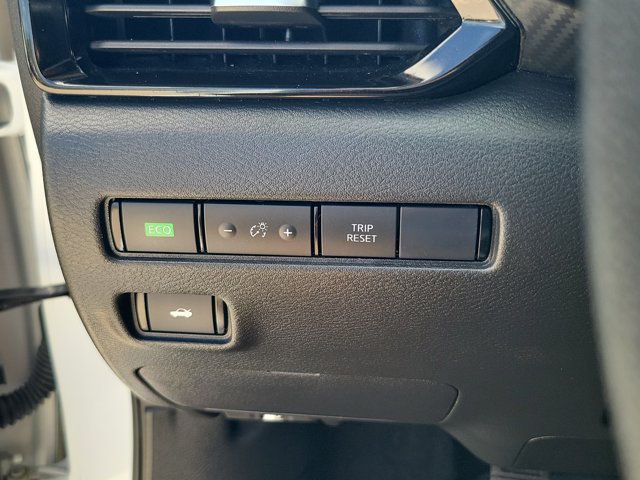 Certified 2025 Nissan Sentra SV FWD image 20