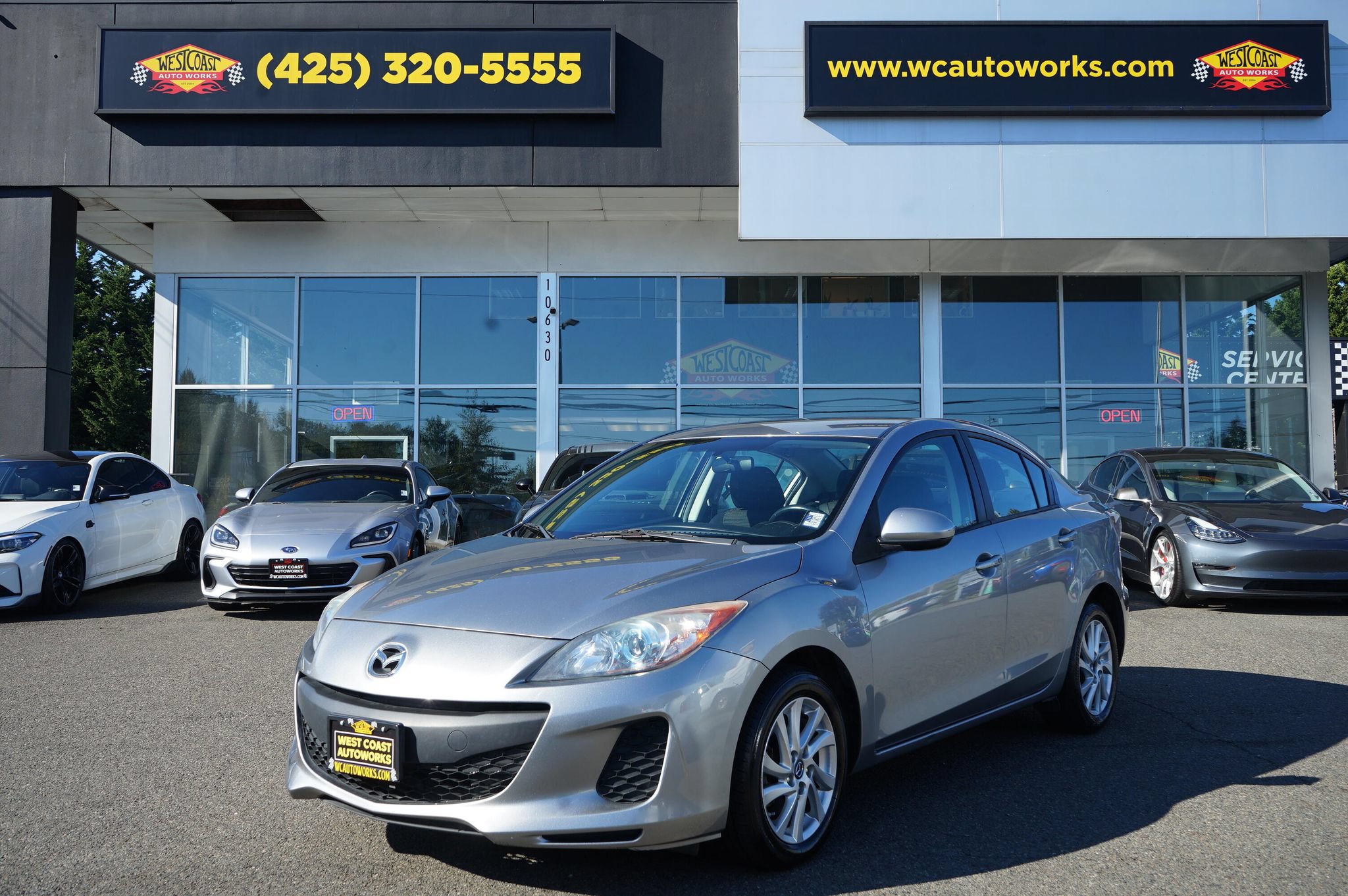 Used 2013 MAZDA MAZDA3 i Touring FWD image 1