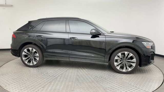 Used 2025 Audi Q8 Prestige AWD/4WD image 9