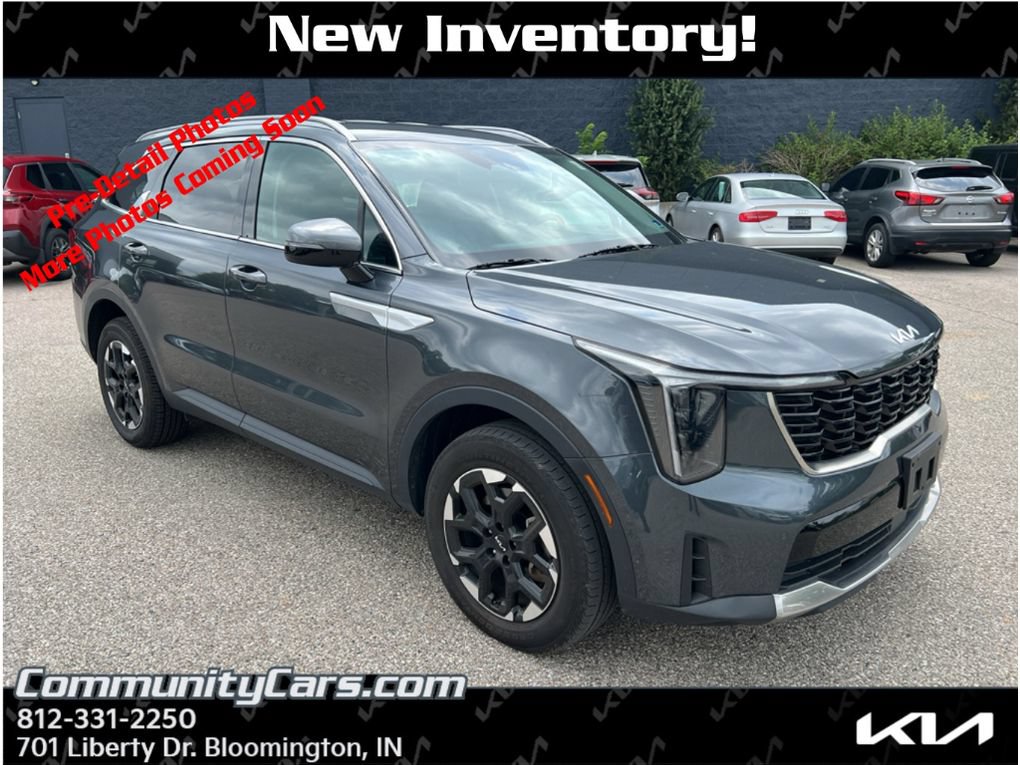 Used 2024 Kia Sorento S AWD/4WD image 1