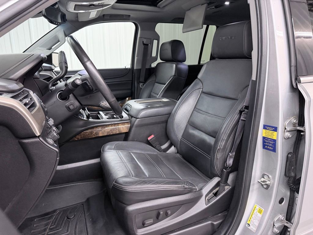 Used 2015 GMC Yukon XL Denali w/ Open Road Package AWD/4WD image 13