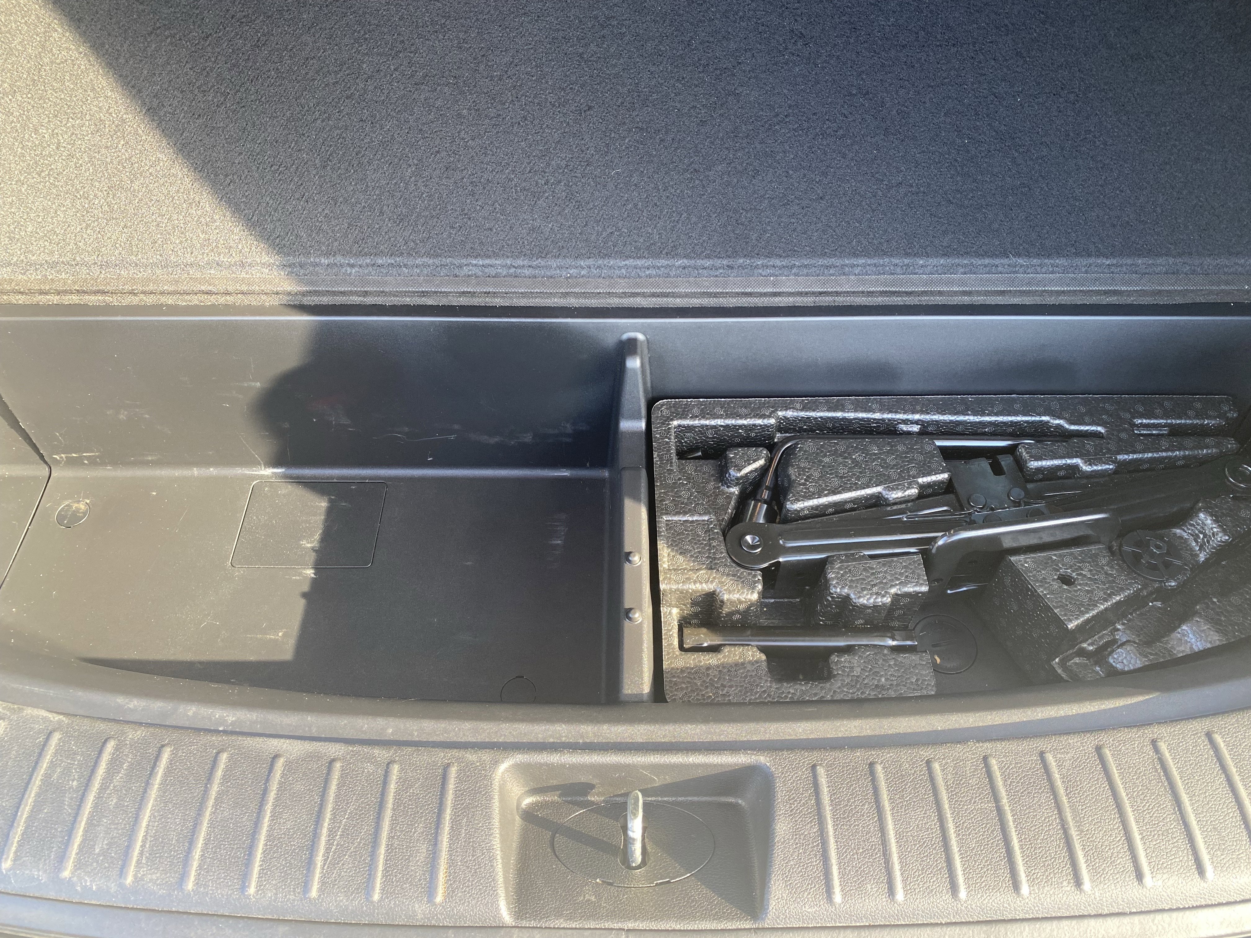 Used 2020 Hyundai Santa Fe SE image 23