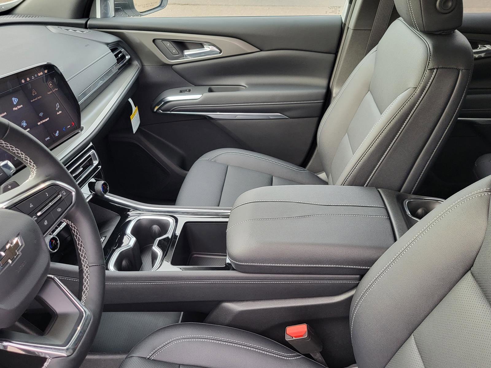 New 2026 Chevrolet Traverse LT w/ Midnight/Sport Edition FWD image 19