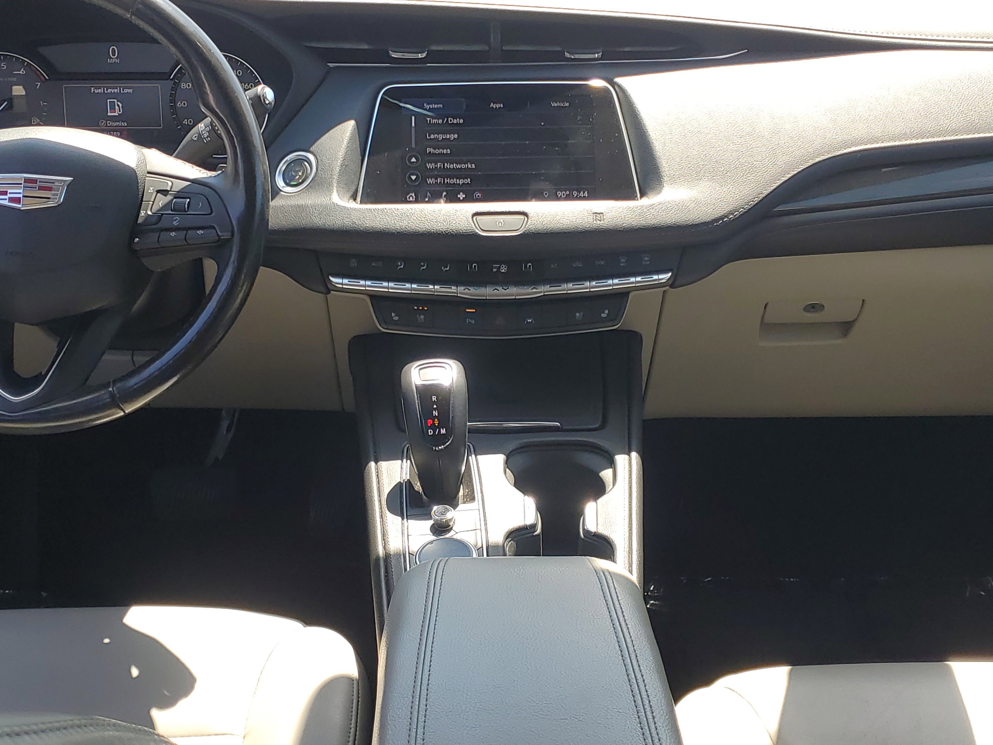 Used 2019 Cadillac XT4 Premium Luxury FWD image 16