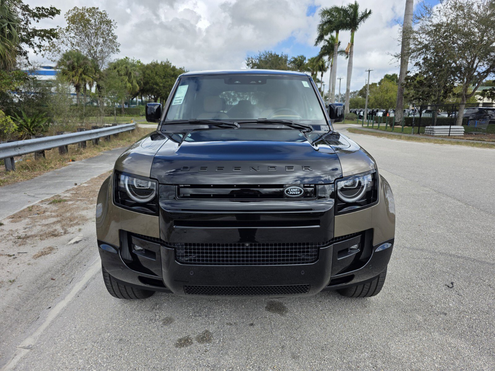 New 2026 Land Rover Defender 110 X image 8