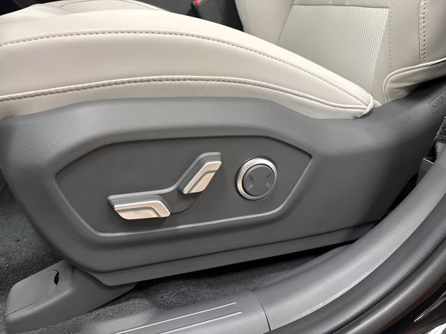 New 2026 Hyundai Santa Fe SEL image 36