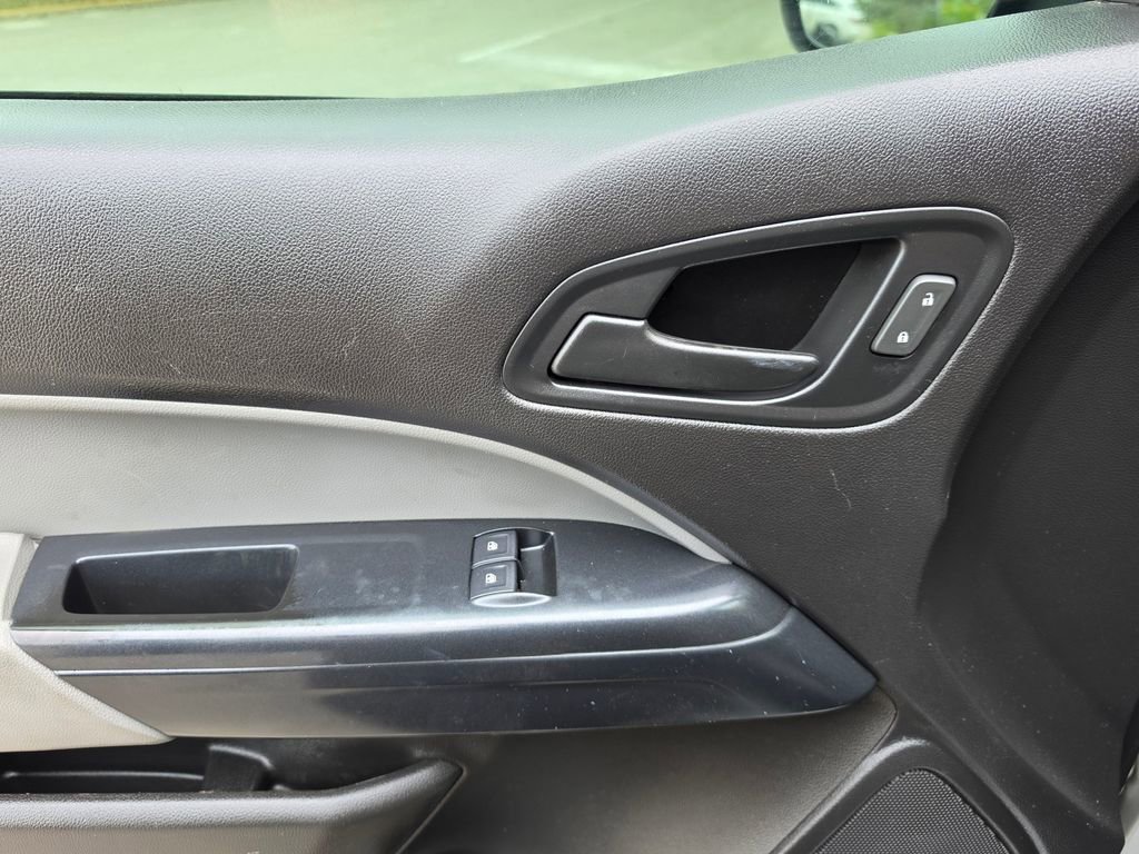 Used 2018 Chevrolet Colorado W/T RWD image 20