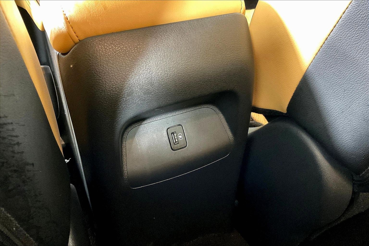 Used 2024 Nissan Sentra SV w/ SV Premium Package FWD image 10