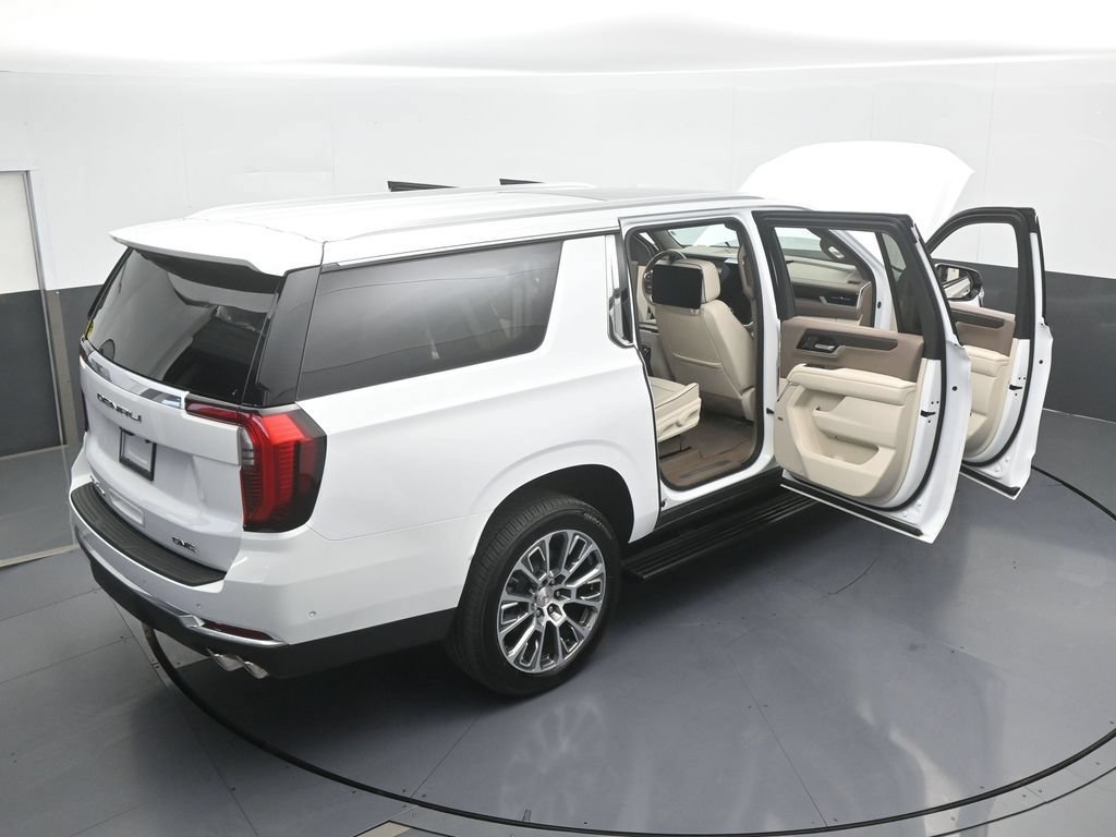 Used 2026 GMC Yukon XL Denali w/ Denali Reserve Package AWD/4WD image 81