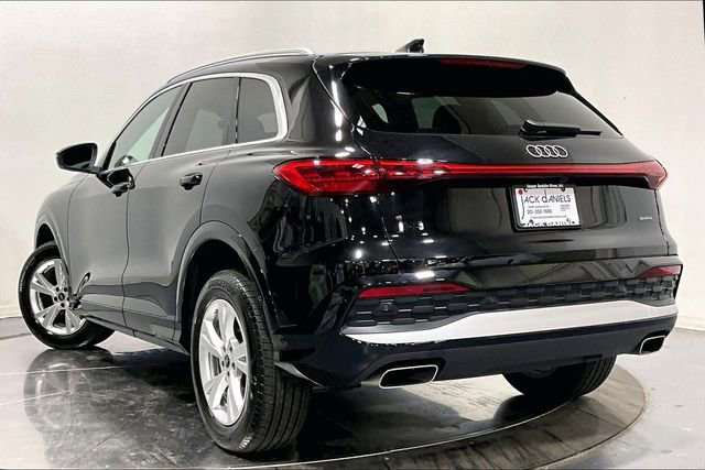 Used 2025 Audi Q5 Premium w/ Convenience Package AWD/4WD image 10