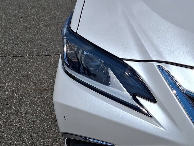 Certified 2022 Lexus ES 350 w/ Premium Package FWD image 9