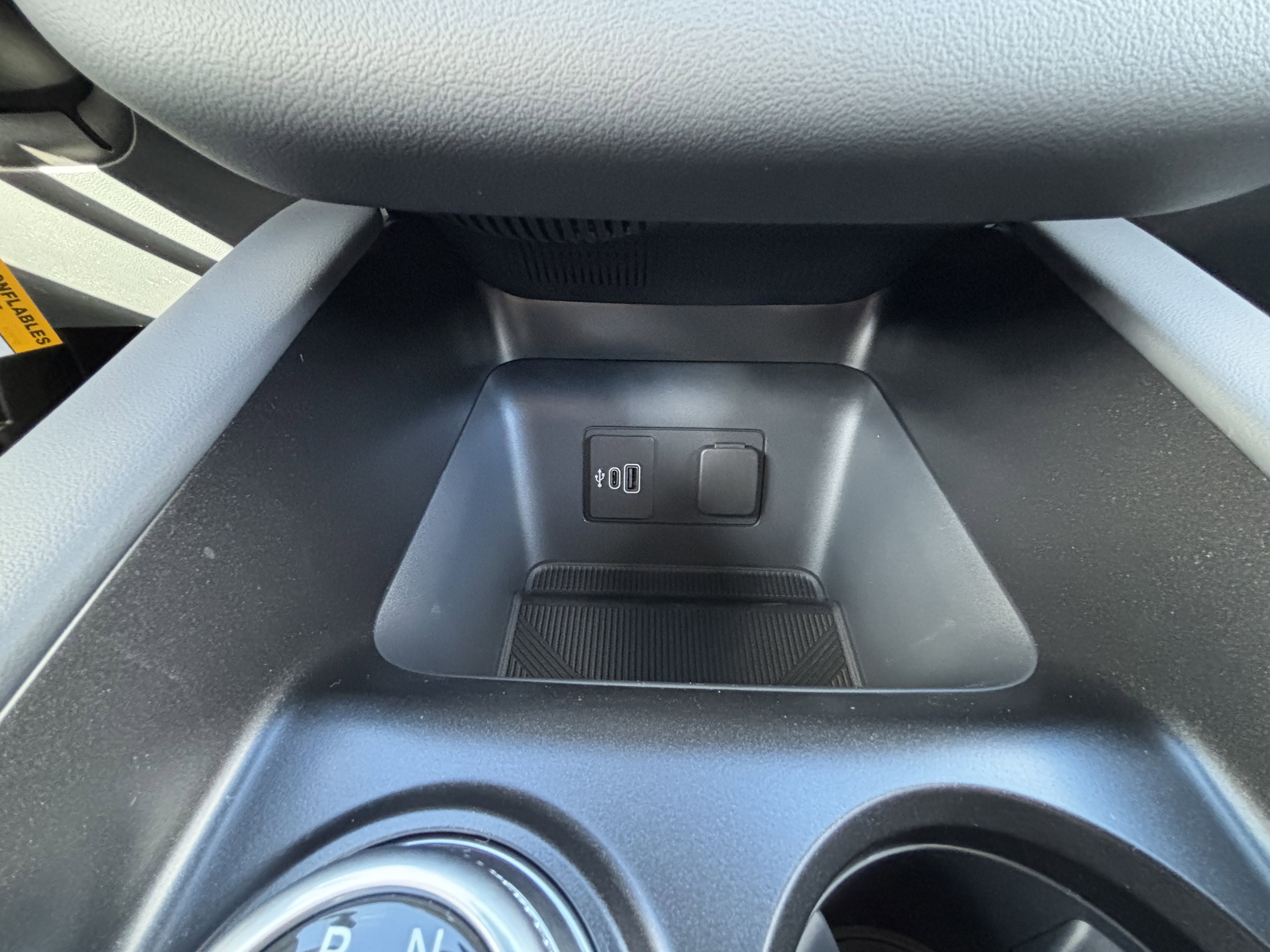 New 2026 Ford Explorer Active image 18